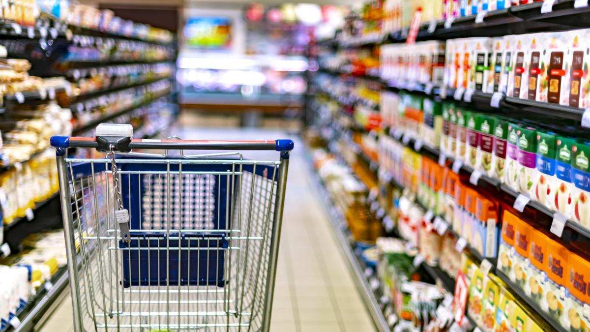 iStock-1405392560-supermarket-alimente.jpg
