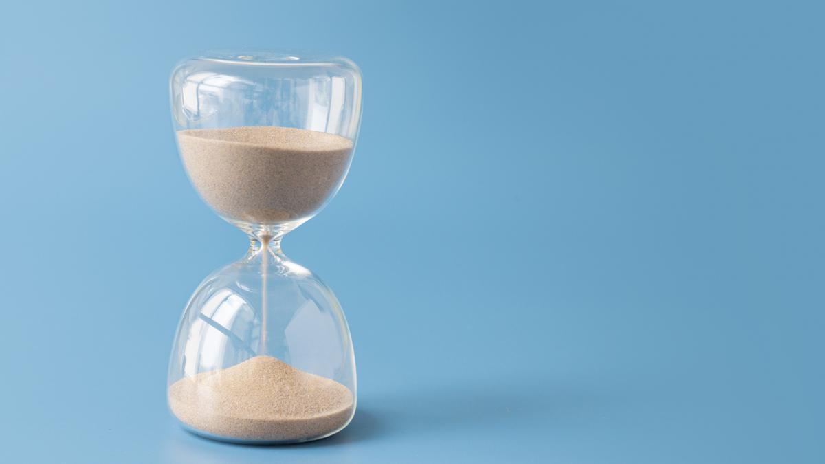 clepsidra hourglass GettyImages-2226405618