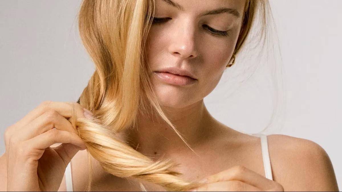 WellaPro_Blog_2025_SplitEndsUPDATE_thumbnail_US
