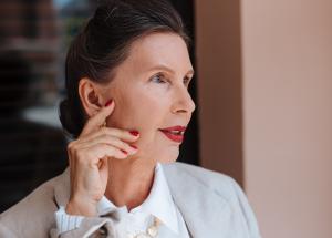 menopauza te face sa imbatranesti mai repede ce spun specialistii