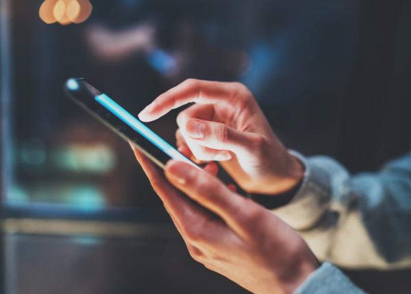 atentie la smartphone afectiunile grave pe care le provoaca utilizarea telefonului