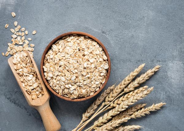 3 retete de slabit cu ovaz pentru micul dejun