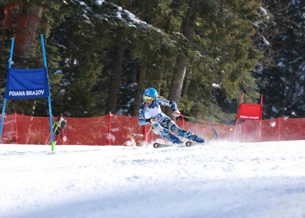 a inceput cupa teleferic poiana brasov gazda competitiei de schi alpin pentru copii si tineret