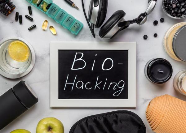ce este biohackingul arma secreta pentru o viata mai lunga si mai sanatoasa