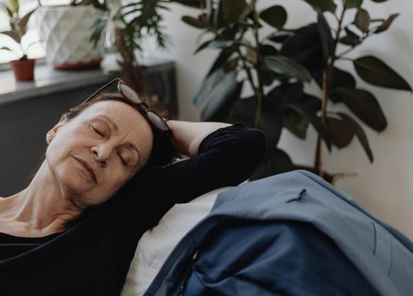 iata numarul ideal de ore de somn pentru a fi sanatos la 60 de ani