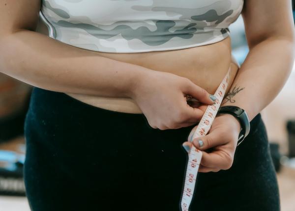 respiratia profunda un aliat neasteptat impotriva balonarii