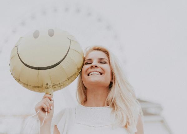 acest exercitiu de 2 minute te va face mai fericit potrivit unui studiu