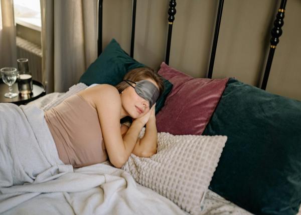 un truc neobisnuit al unui medic pentru a adormi rapid