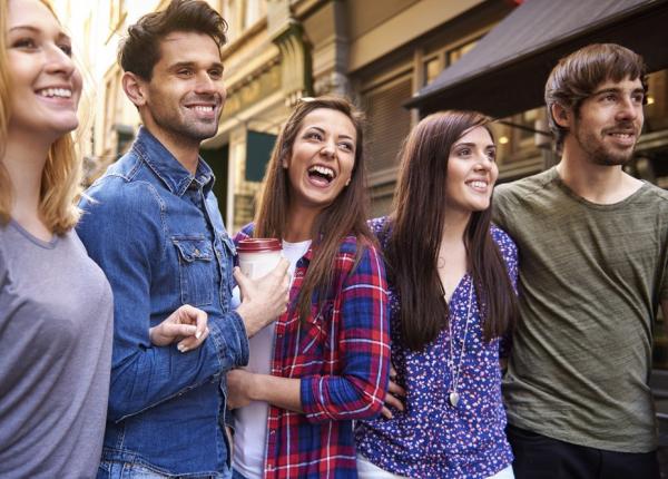 tinerii din ziua de azi moderni la iubire vulnerabili la buzunar 1 din 3 tineri spune ca banii le au afectat relatia