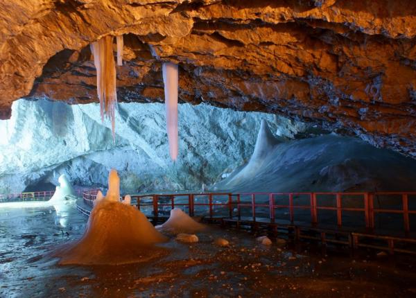 descoperire soc bacterie dintr o pestera veche de 5 000 de ani rezistenta la antibiotice