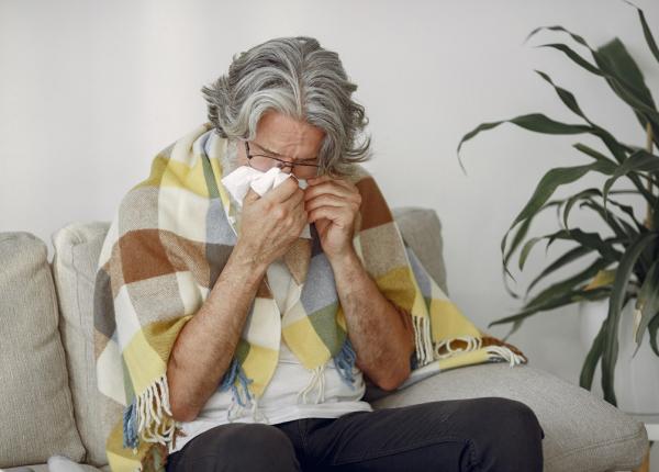 cercetatorii explica de ce gripa si covid lovesc mai puternic dupa o anumita varsta