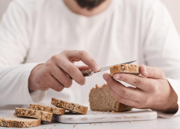 de ce te poti ingrasa de la paine chiar si fara sa consumi mai multe calorii potrivit unui nou studiu