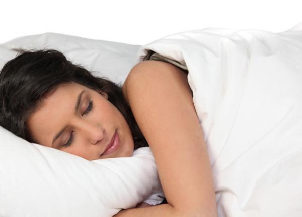 ce se intampla cu pielea cand dormim prost si cum o putem ajuta sa isi revina