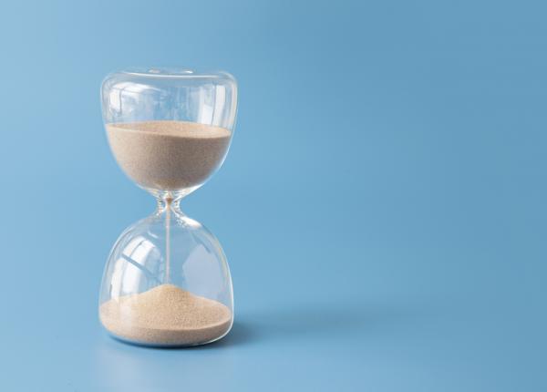 timpul intre lux si surplus