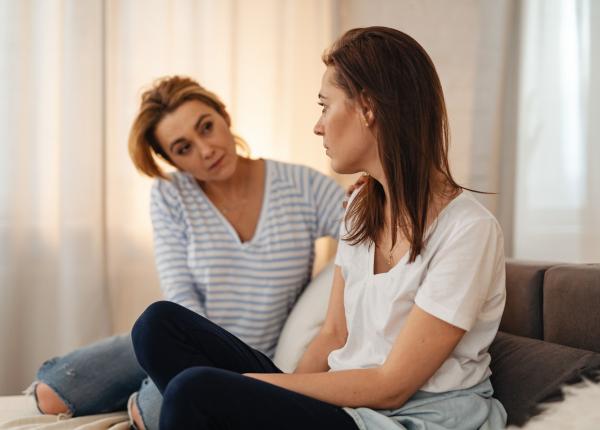 cinci semne ca ai putea avea estrogen scazut si cum sa remediezi asta in mod natural