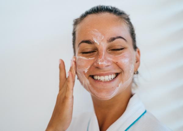 mai mult confort mai mult glow hidratarea tenului cu imperfectiuni