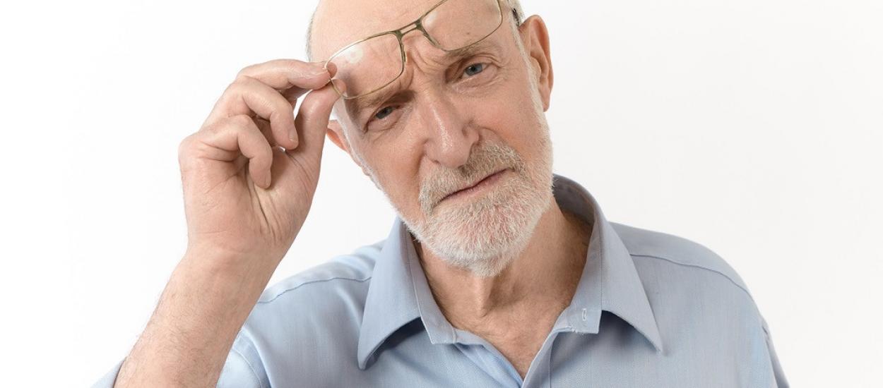 Este sănătos să dormi fără pernă? Ce spun studiile