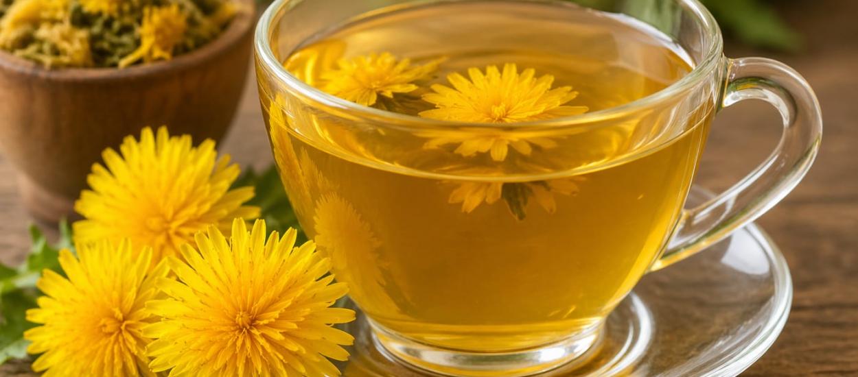 Planta banală din curte care îți curăță ficatul! Ceaiul de păpădie face minuni