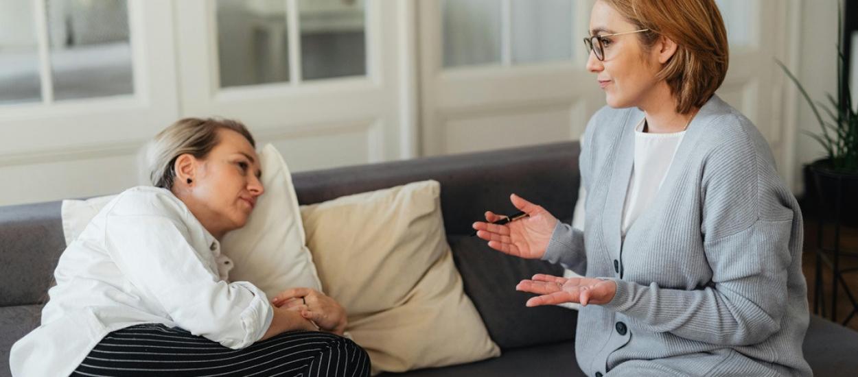 Poate prima menstruație să indice vârsta la care începe perimenopauza?
