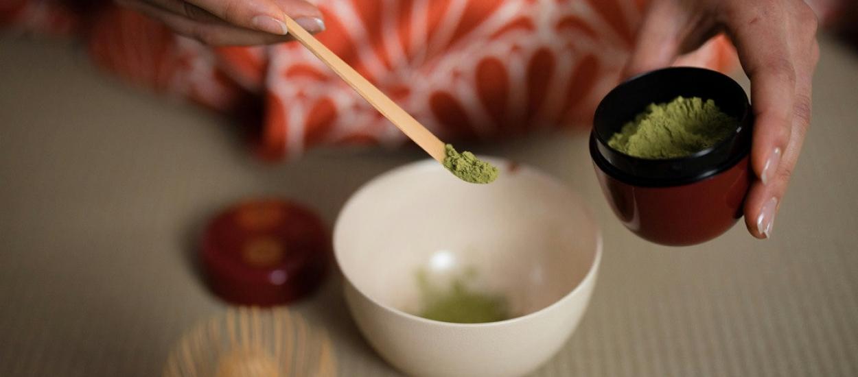 Matcha și căderea părului: poate această super-băutură verde să influențeze cu adevărat sănătatea părului?