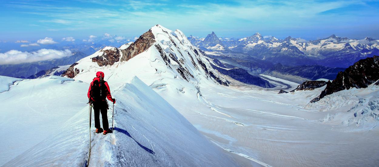 INTERVIU-MĂRTURIE cu legendarul alpinist octogenar dr. Dinu Mititeanu: 