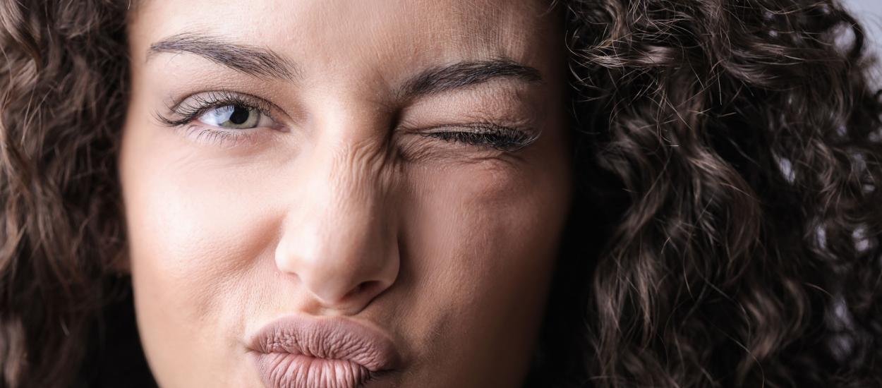 Ești ambivert? 10 semne care arată că ești și introvertit și extrovertit